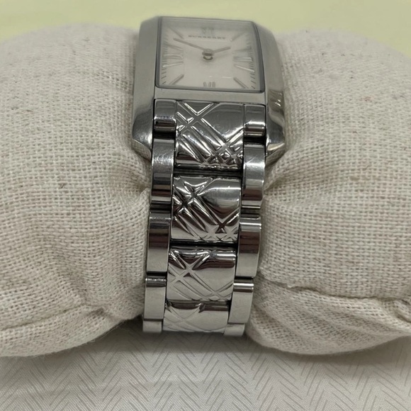 Burberry Accessories - Burberry Silver Geometric Dial Watch
